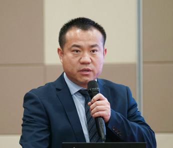 曹廣超