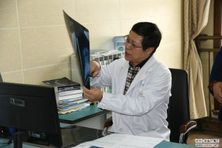 孩子肢體畸形、骨折怎么辦?來仁慈坐診的兒童骨科專家告訴你帶娃看骨病的正確姿勢